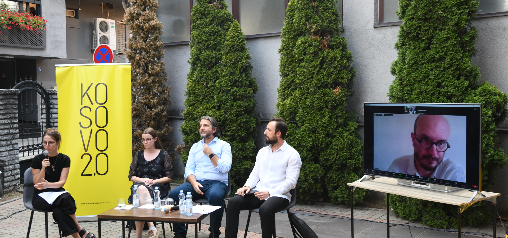 K2.0 discusses public space