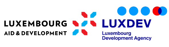 <b>NDIHMA DHE ZHVILLIMI I LUKSEMBURGUT, DHE AGENCIA PËR BASHKËPUNIM ZHVILLIMOR E LUKSEMBURGUT (LUXDEV)<br />
FORCIMI I INTEGRITETIT TË INFORMACIONIT NË EPOKËN DIGJITALE DHE INTELIGJENCËS ARTIFICIALE</b><br />
<br />
Kjo është hera e parë që bashkëpunojmë me Agjencinë për Bashkëpunim Zhvillimor të Luksemburgut (LuxDev). LuxDev mbështet projektin “Forcimi i integritetit të informacionit në epokën digjitale dhe AI”, i cili synon të kontribuojë në përmirësimin e integritetit të informacionit në peizazhin medial dhe publikun në përgjithësi në Kosovë, përmes fuqizimit të teknologjisë, prodhimeve gazetareske dhe mbështetjes financiare, si dhe mentorimit të medieve lokale. Projekti realizohet në kuadër të projektit “Mbështetja për Shoqërinë Civile në Kosovë”, financuar nga Dukati i Madh i Luksemburgut dhe zbatuar nga LuxDev, Agjencia për Bashkëpunim Zhvillimor e Luksemburgut.<br />
<br />
Mbështetja aktuale: Janar 2025 — Qershor 2026