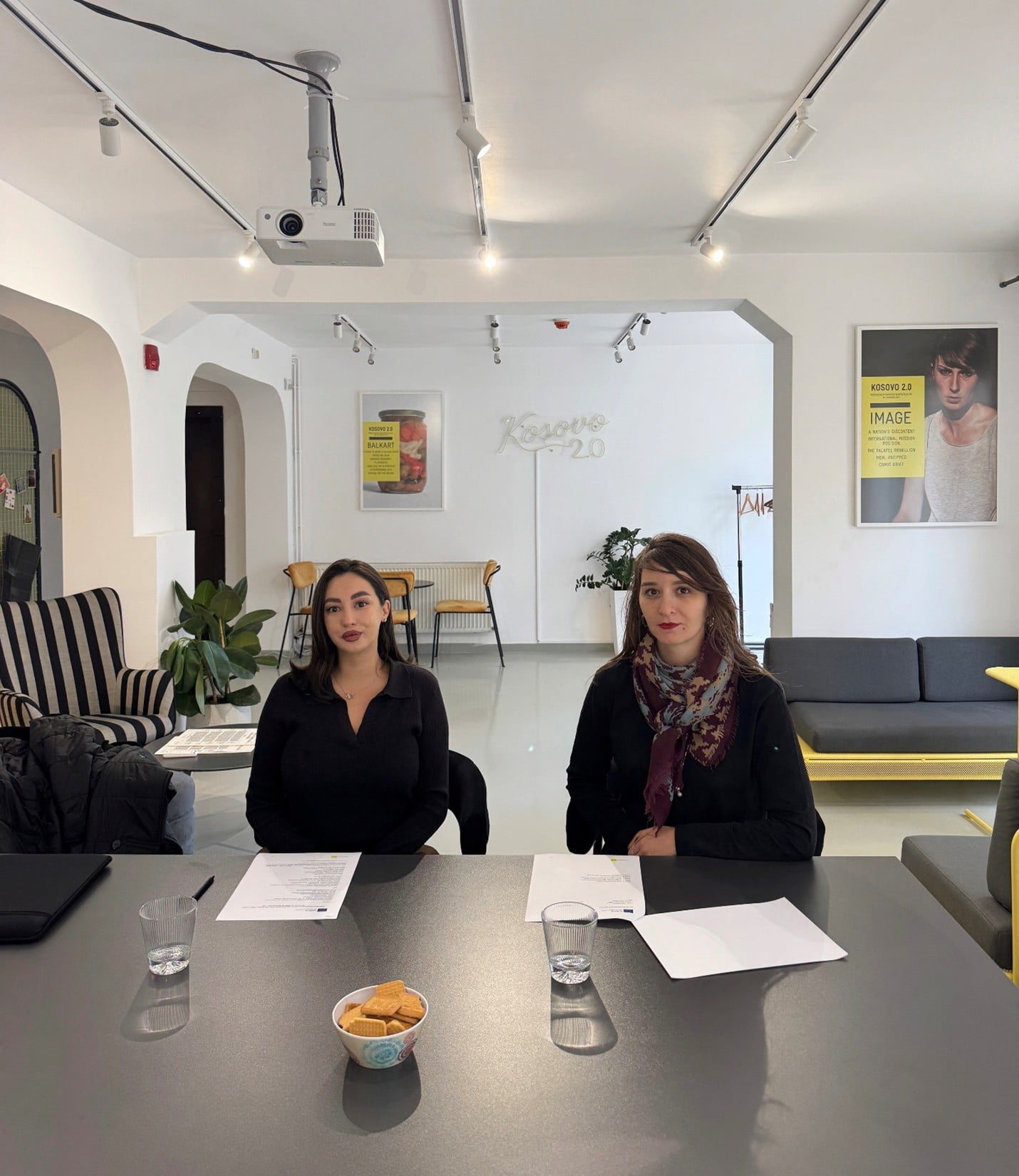 Nënshkruhen 27 kontrata grantesh për prodhimin e përmbajtjes mediale