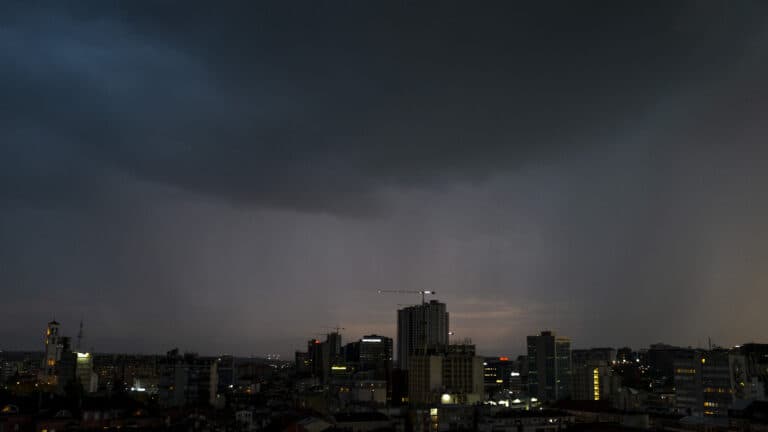 Taksë për banesat e zbrazëta në Kosovë?